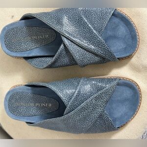 Donald J. Pliner Slate Blue Slide Sandals size 6